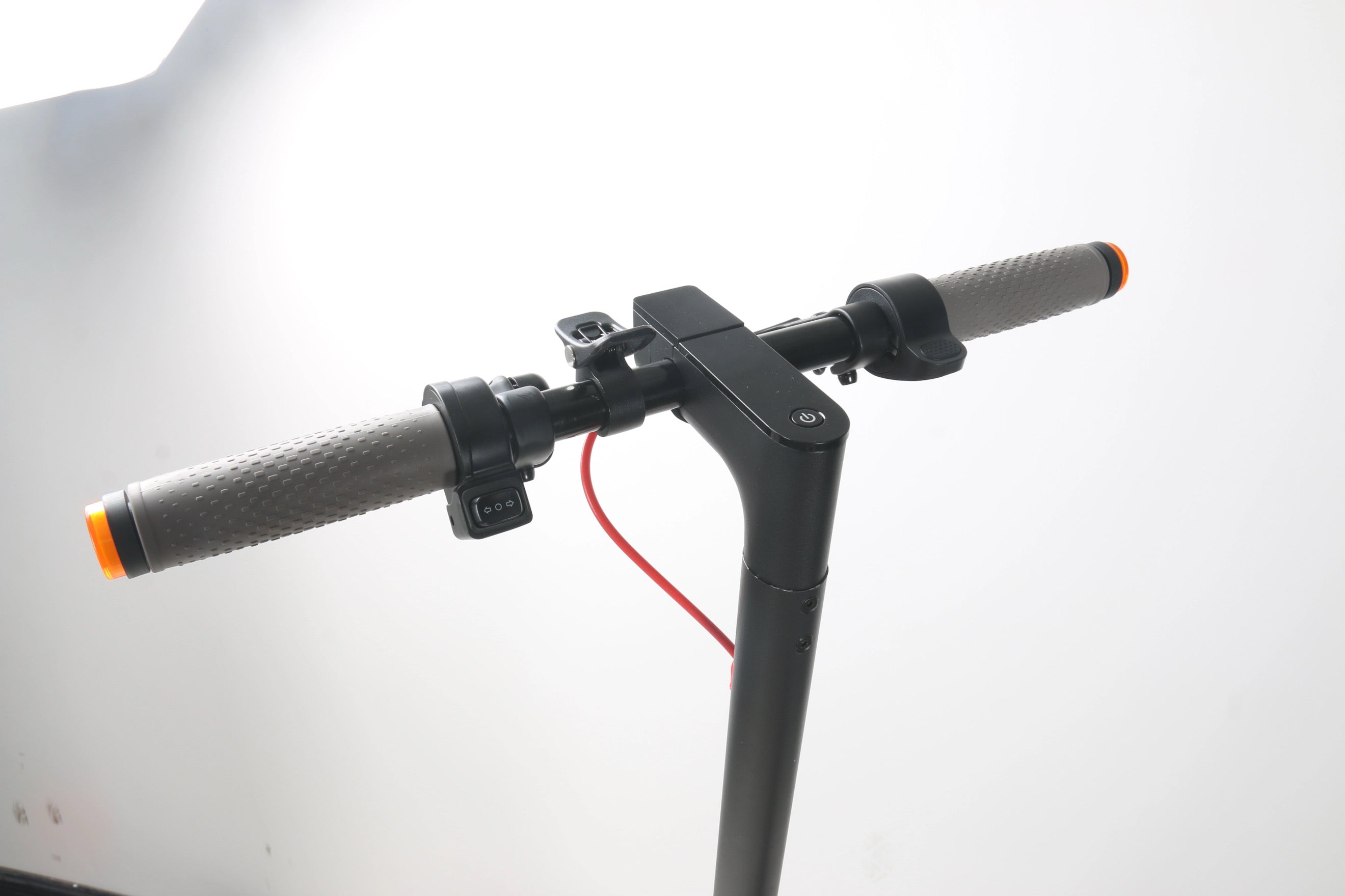Aluminium Alloy Dual Disc brake with Dual suspension 
E Scooter(MK086)